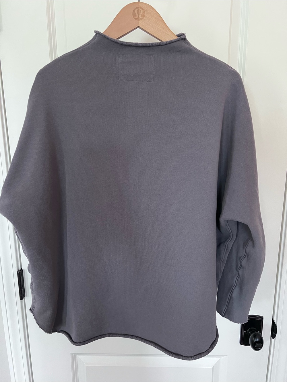 Frank & Eileen Effie Long-Sleeve Funnel Neck Capelet Grey Size Medium EUC - Picture 4 of 7